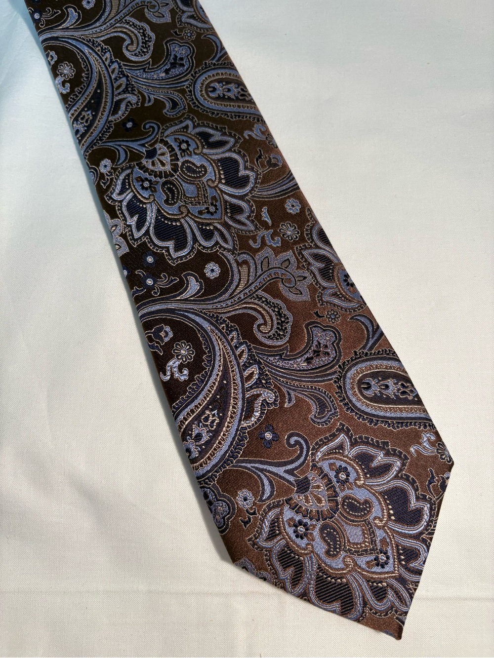 Donald J Trump Men's Silk Tie Brown background Blue Black Gold Paisley Xtra Long